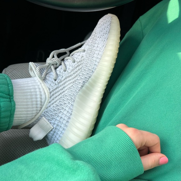 Yeezy Boost 350 V2 Static women's size men's size with box